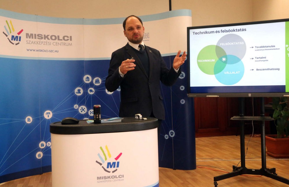 Rendhagyó pályaorientációs programmal készül a Miskolci Szakképzési Centrum - Molnár Péter főigazgató